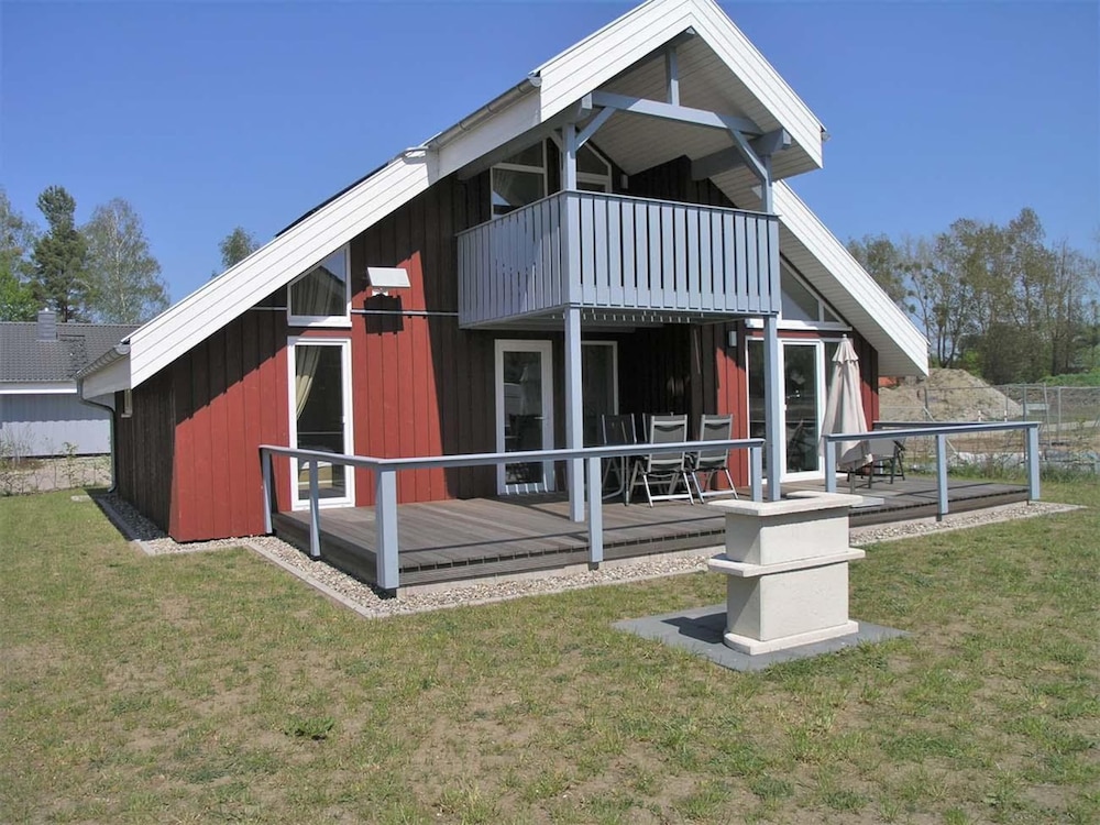 Ferienhaus im Ferienpark Mirow — 4-Star Luxury Hotel in Mirow, Germany