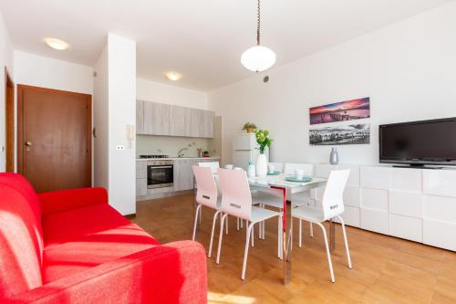 Appartamento Alba Rosa 4 MyHo Casa — 4-Star Luxury Hotel in Alba Adriatica, Italy