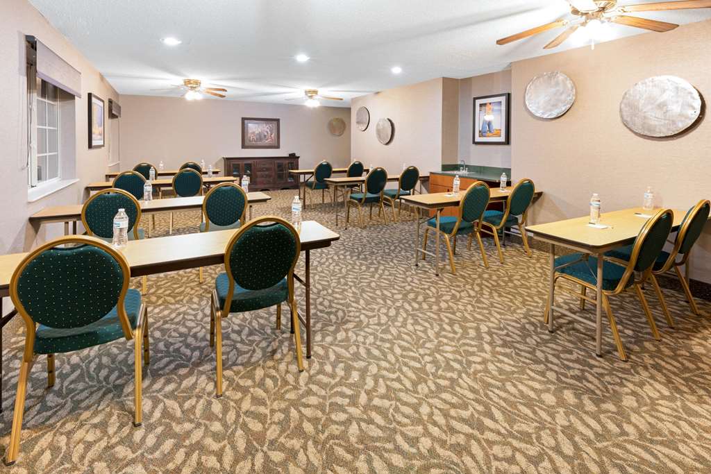 La Quinta Inn by Wyndham Missoula - photo 34
