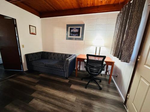 Anchor Inn Motel - photo 12