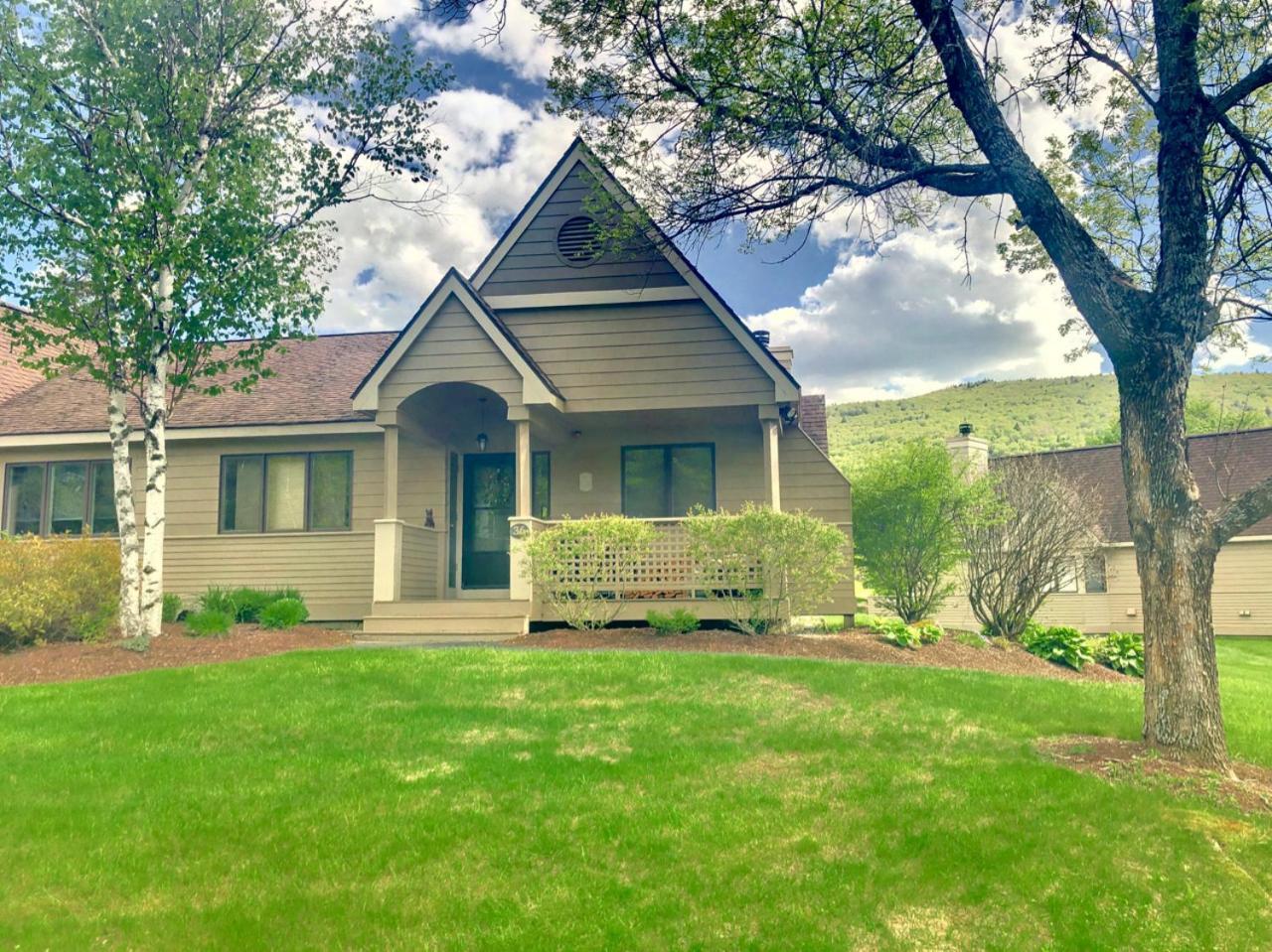 G2 Sunny And Homey Fairway Village Townhome Right On The Omni Mount Washington Hotel Golf Course — Carroll