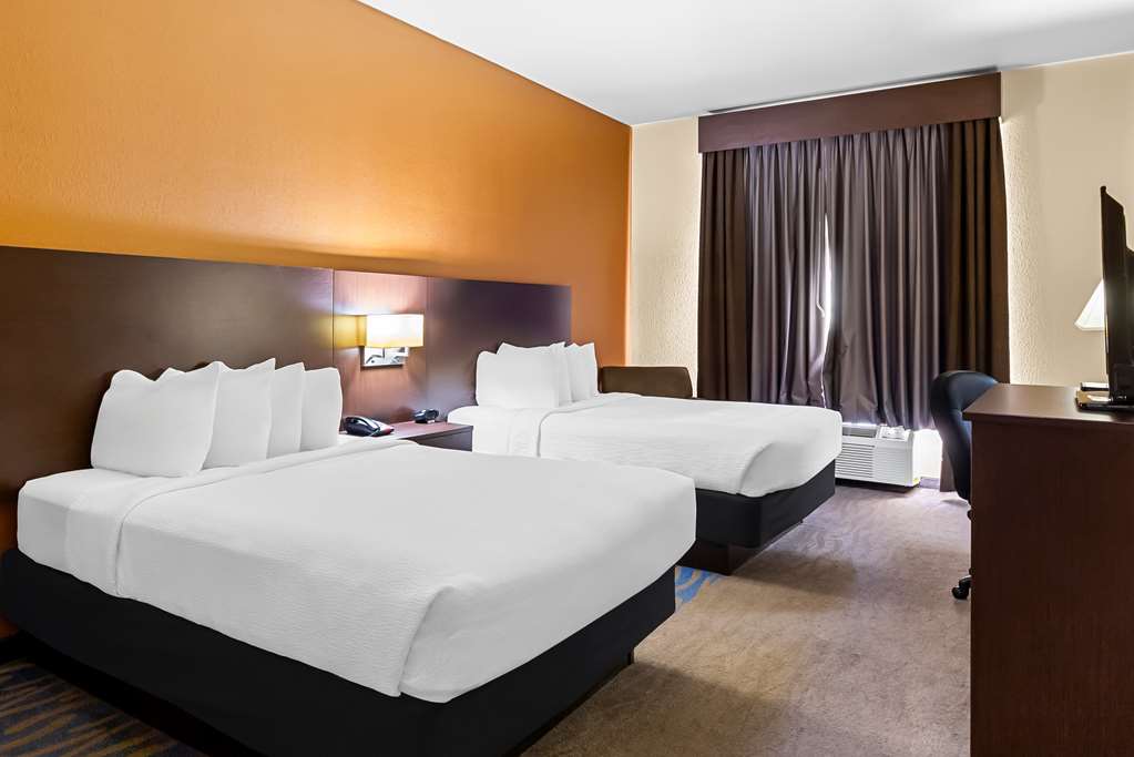 Best Western St. Louis Airport North Hotel & Suites - photo 12