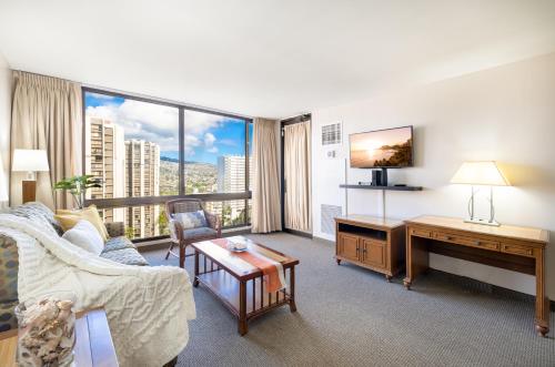Beautiful Mountain View in Waikiki Sunset with Parking — 4-Star Luxury Hotel in Honolulu, United States