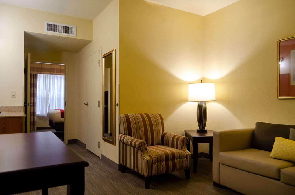 Country Inn & Suites by Radisson Tuscaloosa AL - photo 4