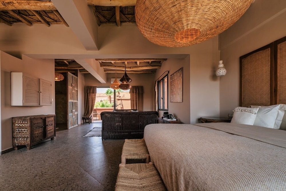 Ksar Ighnda - carbon neutral hotel in Unknown City