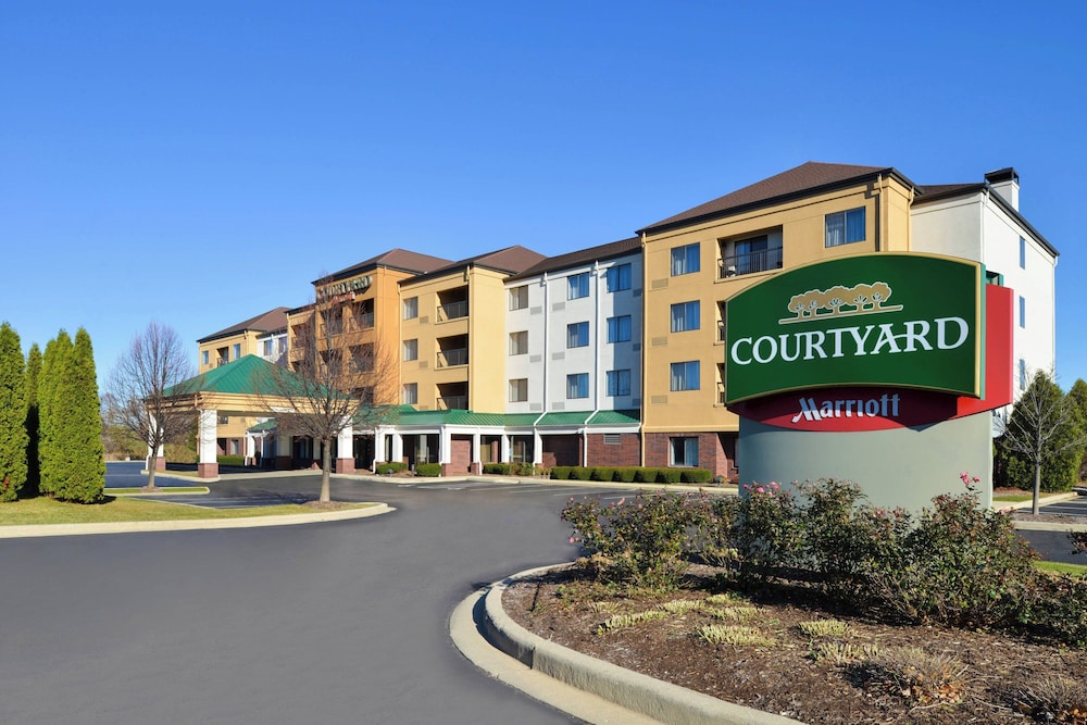 Courtyard by Marriott Milwaukee Brown Deer - featured photo