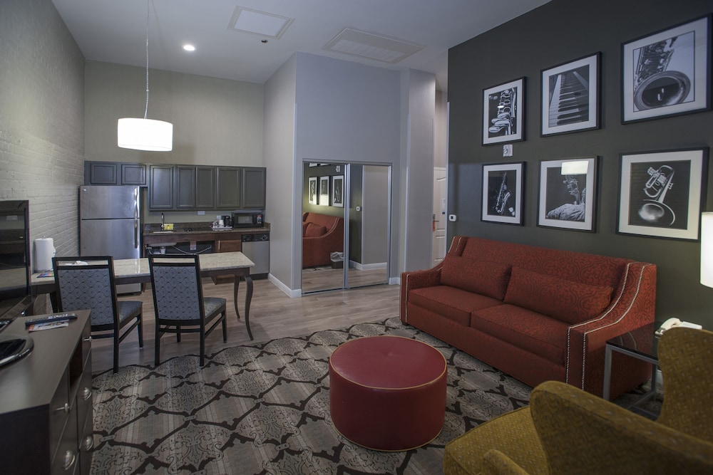 Hampton Inn and Suites New Orleans Convention Center - photo 17
