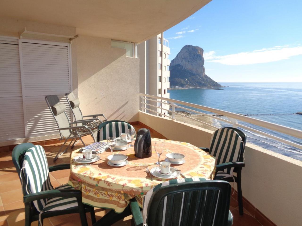 Edificio Playa De Oro — 4-Star Luxury Hotel in Calp, Spain