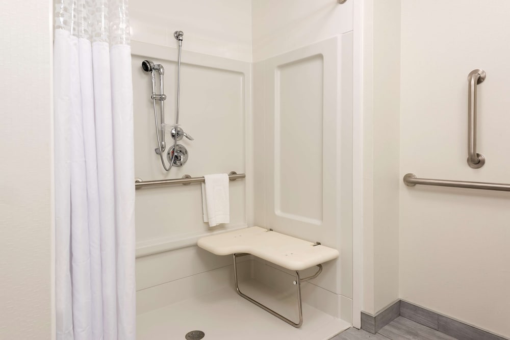 Hampton Inn & Suites West Lafayette - photo 15