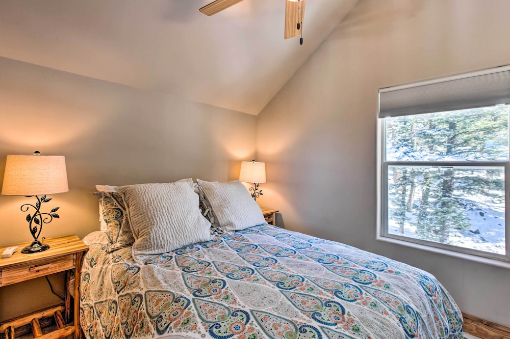 Spacious Angel Fire Home w Deck & Resort Perks — hotel in Angel Fire