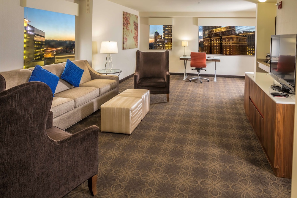 DoubleTree by Hilton Hotel & Suites Pittsburgh Downtown - photo 26
