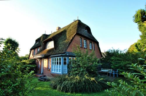 Doerpstraat 9_ Whg_ 4 — 4-Star Luxury Hotel in Wyk Auf Foehr, Germany
