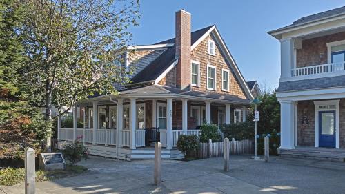 Let it Be by Seabrook Hospitality in Huntington Beach, United States