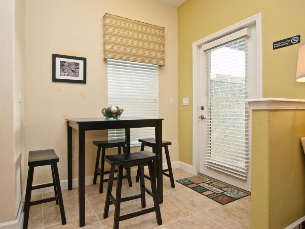 Beautiful Waterfront Townhome Wsplashpool 3024 - photo 17