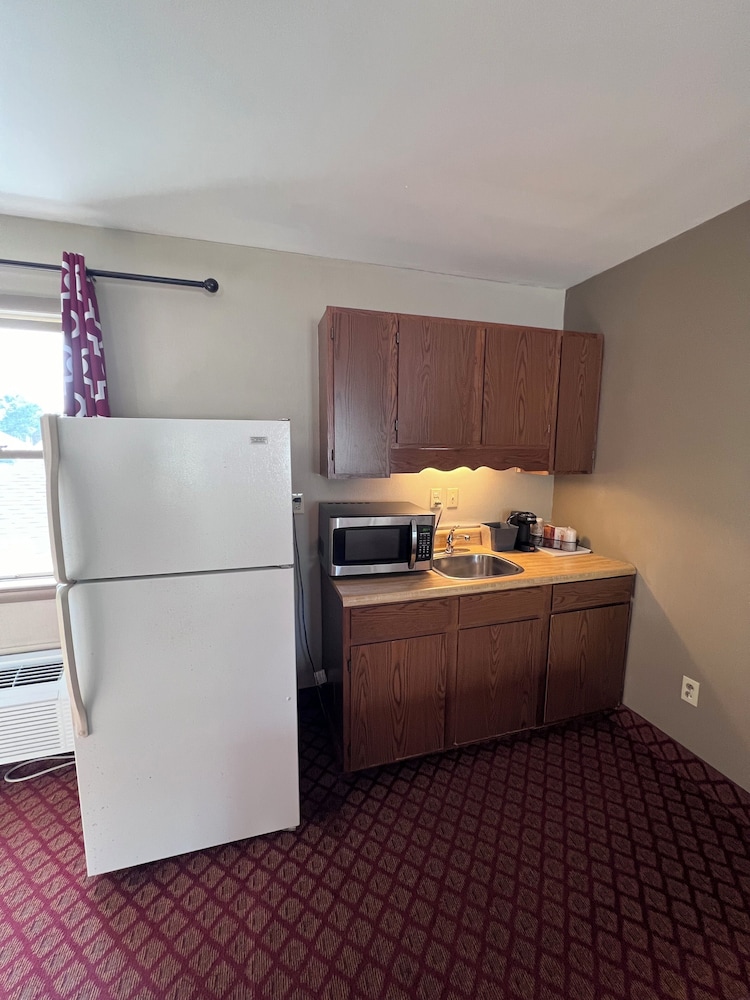 Rodeway Inn & Suites Hershey Chocolate Avenue - photo 19