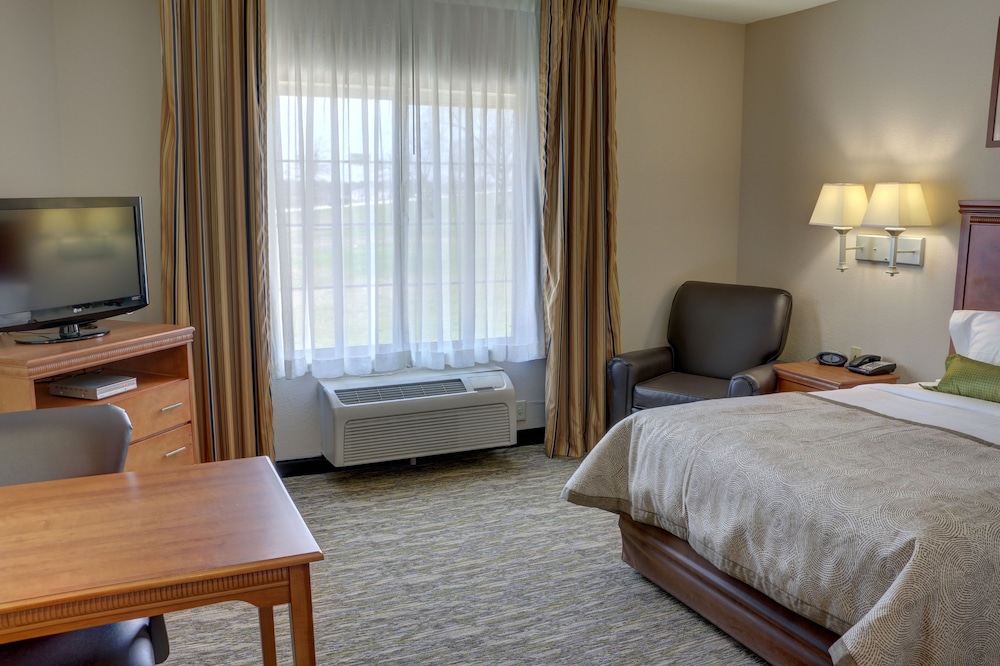 Candlewood Suites Texarkana by IHG - photo 8