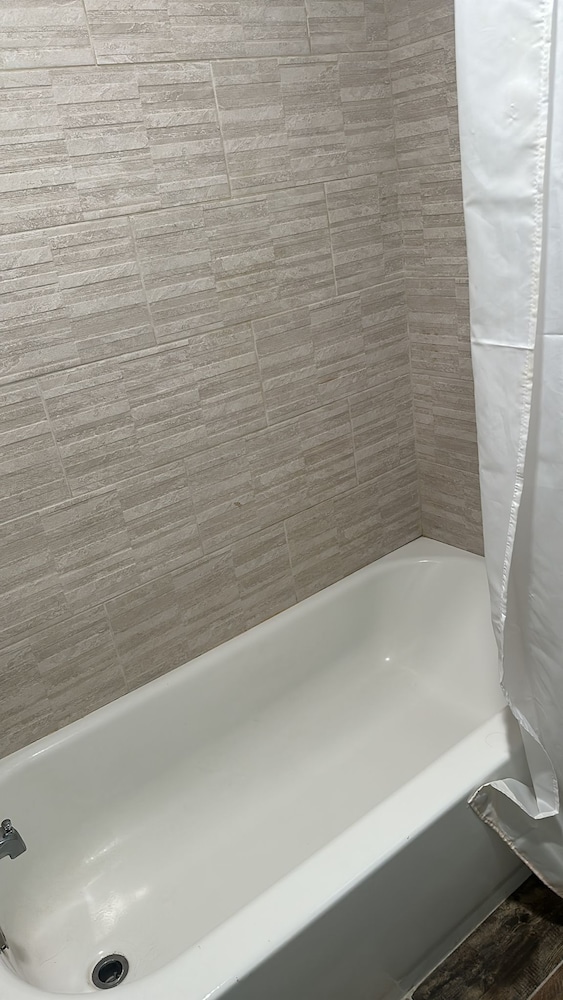 Americas Best Value Inn Albany East Greenbush - photo 17