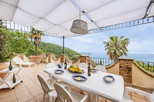 La Villa Di Nonna Angela — 4-Star Luxury Hotel in Pisciotta, Italy