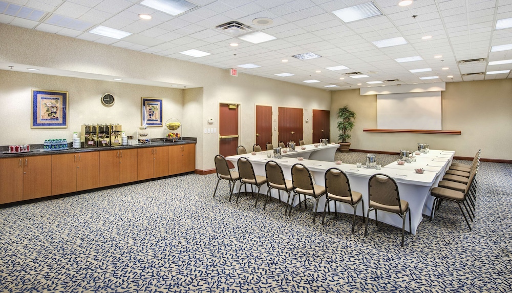 Hampton Inn & Suites Atlanta Galleria - photo 45