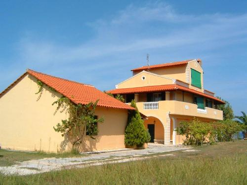 Aristidis Apartm. 2 — Unknown City — photo 5