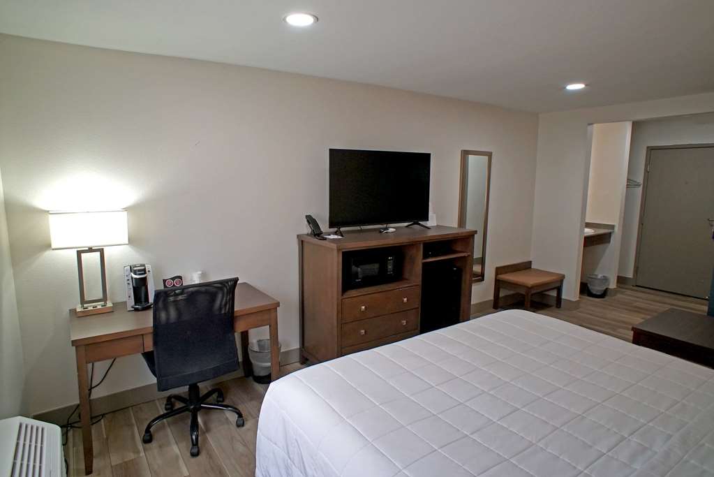 Baymont by Wyndham Monte Vista - photo 36