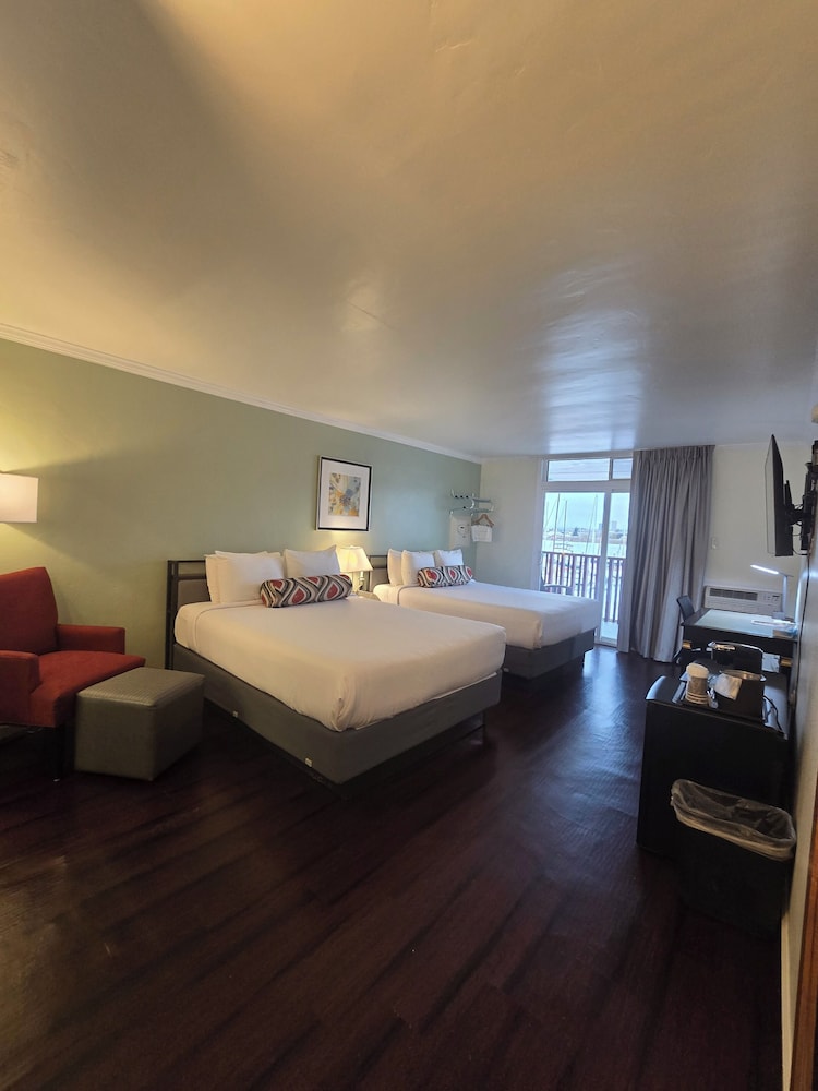Marina Village Inn - photo 21