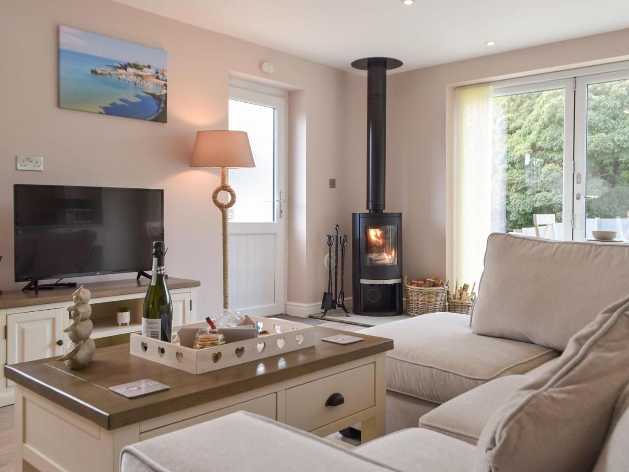 Brook View Cottage — 5-Star Luxury Hotel in Narberth, United Kingdom