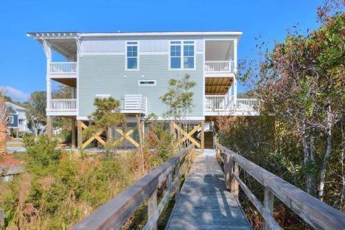 Southern Tides - featured photo