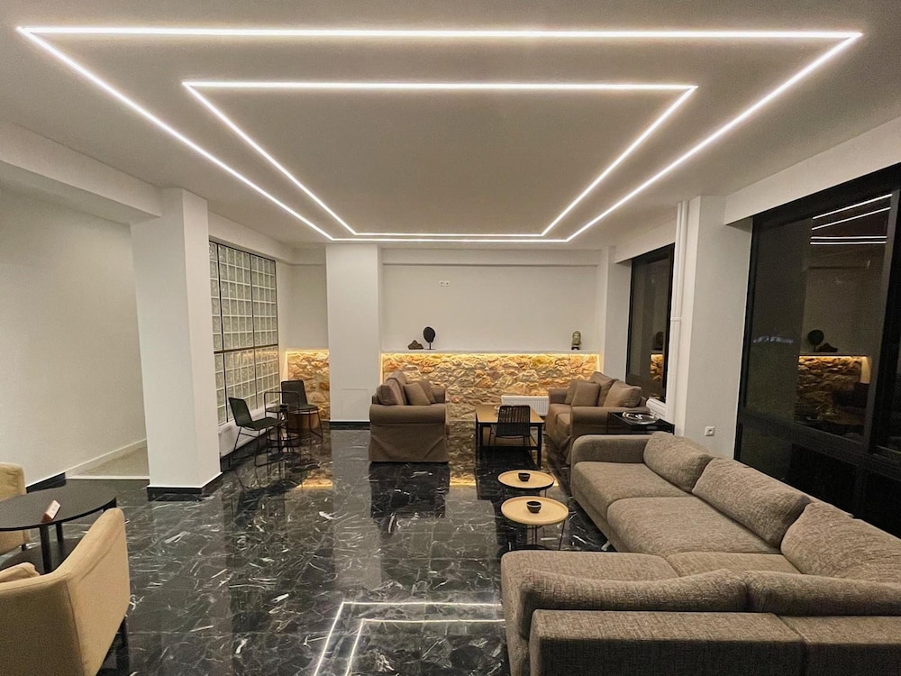 Platon Hotel - carbon neutral hotel in Piraeus
