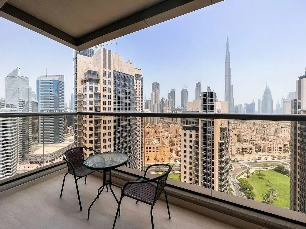Luton Vacation Homes Elite Downtown Residence Burj Khalifa View Dubai 19AB01 — 4-Star Luxury Hotel in Dubai, United Arab Emirates