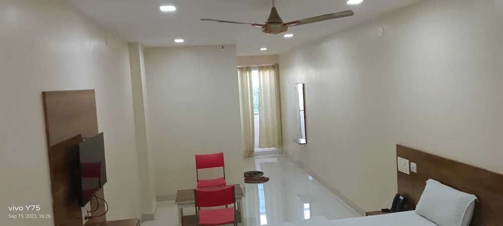 Sai Baba Palace Lodging and Boarding