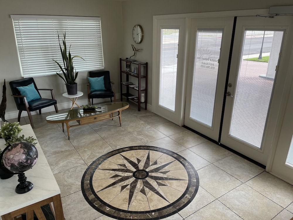 Arizona Sunset Inn - photo 3