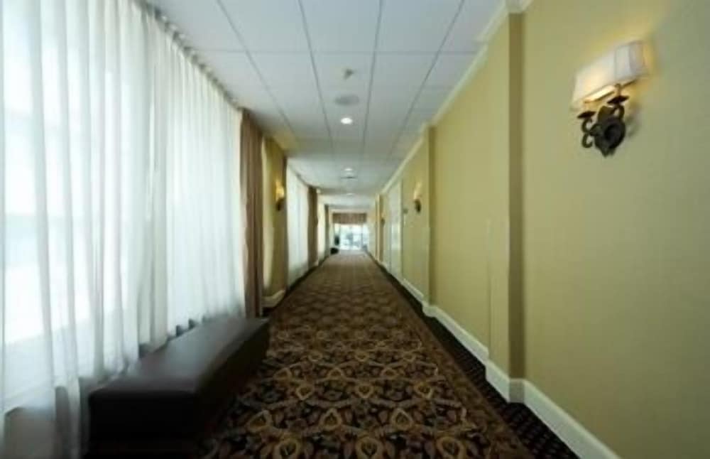 Budgetel Inn & Suites Atlanta - photo 31
