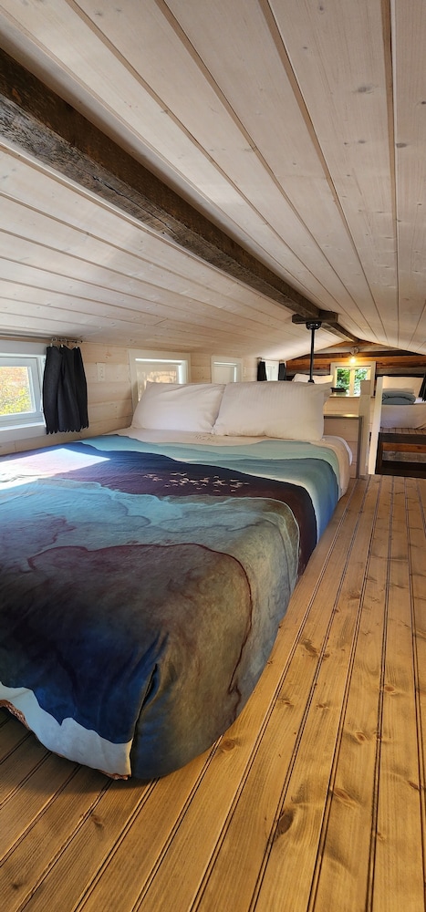 Emberglow Outdoor Resort - photo 6