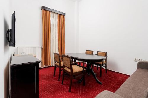Hotel Central — hotel in Calimanesti