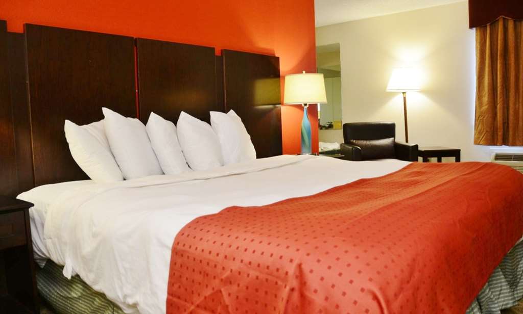 Country Hearth Inn & Suites Kenton - photo 20