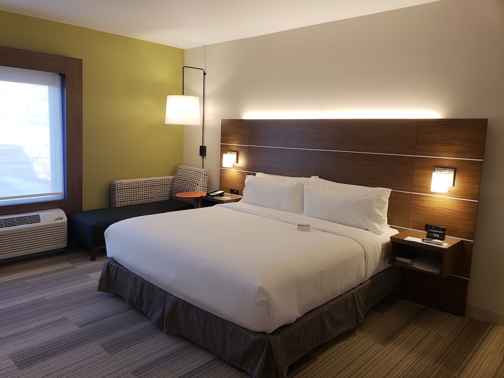 Holiday Inn Express & Suites Brigham City North Utah by IHG - photo 19
