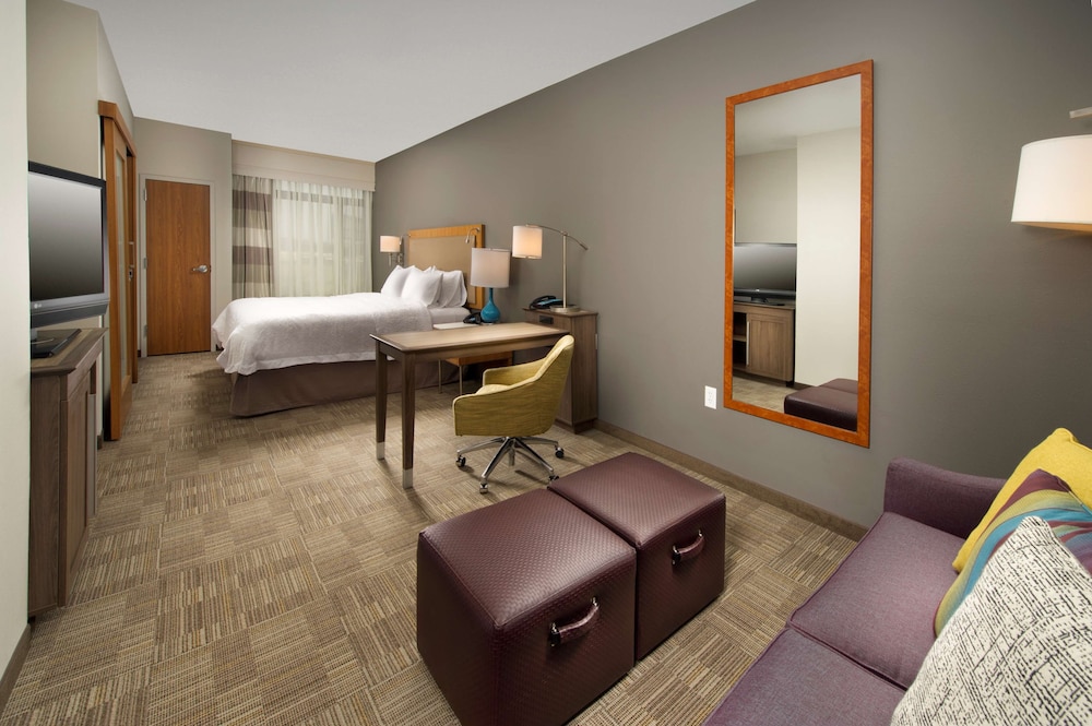 Hampton Inn & Suites San Antonio Northwest Medical Center - photo 9
