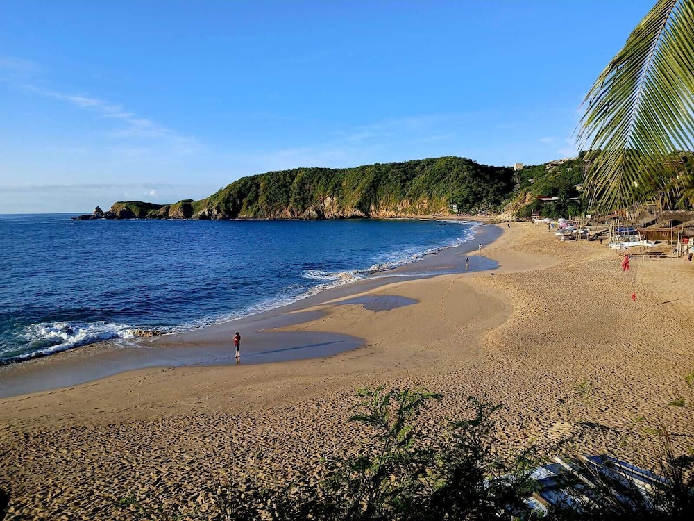 Posada Ziga Playa in Santa Maria Tonameca, Mexico