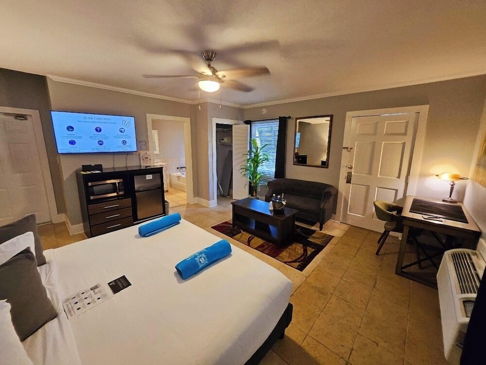 Bishop Hotel Key West - photo 58