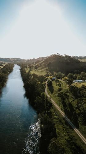 Gables Riverside Retreat - last minute hotel in Unknown City