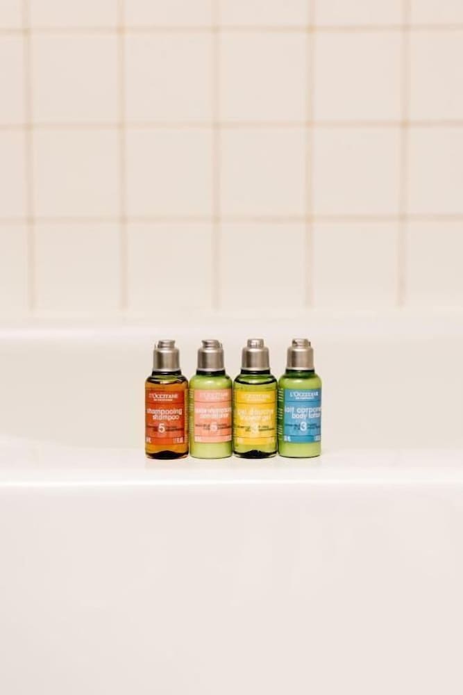 The Bishop Hotel - photo 9