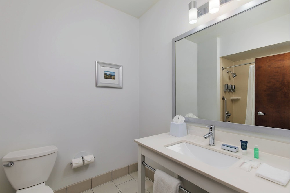 Four Points By Sheraton Portland East - photo 18