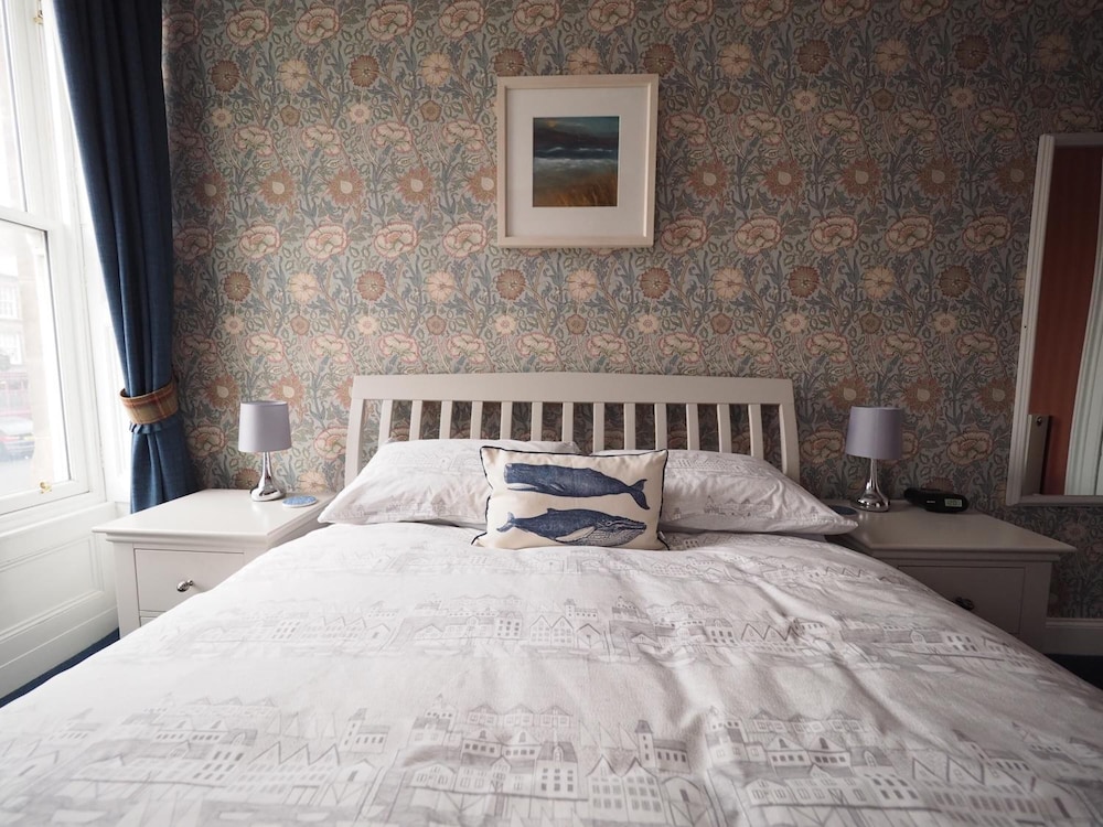 The Cowrie Guest House — 4-Star Luxury Hotel in Berwick-Upon-Tweed, United Kingdom