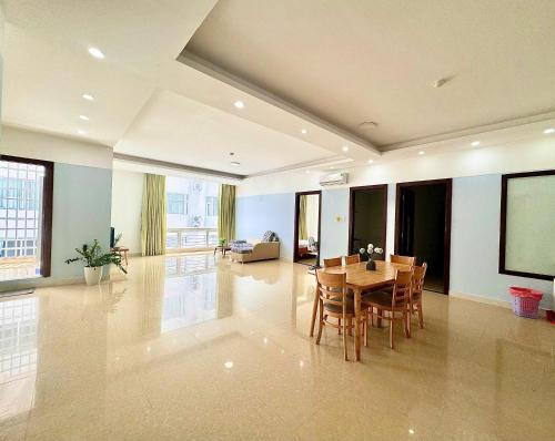 Homestay căn hộ Oasky Vũng Tàu 8O — 4-Star Luxury Hotel in Vung Tau, Vietnam