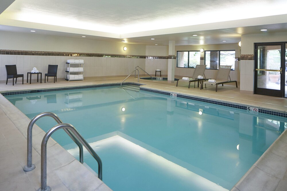 Marriott Milwaukee West - photo 22