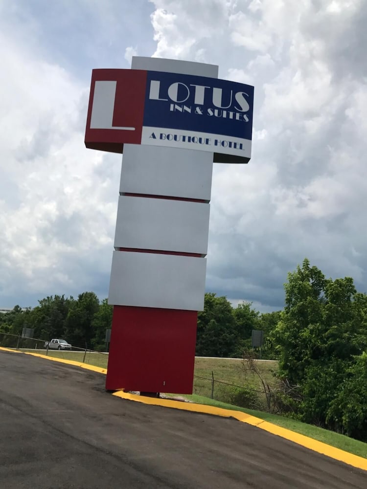 Lotus Inn and Suites - photo 14