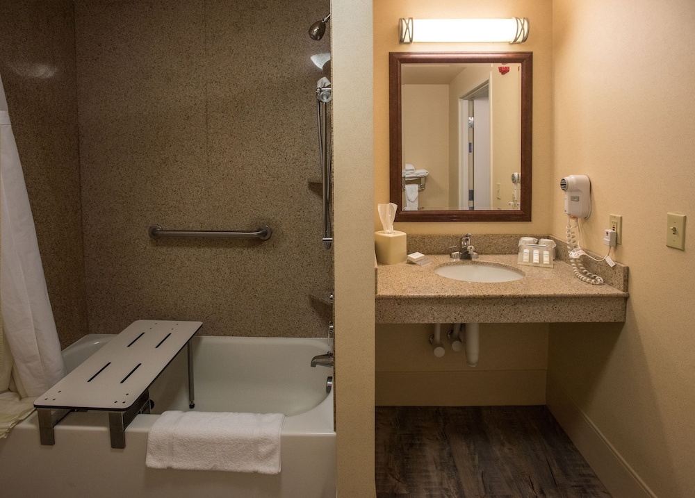 Hilton Garden Inn Wooster - photo 39