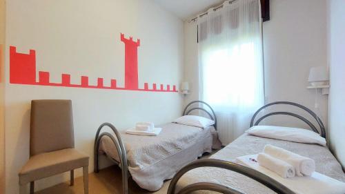 Primula Holiday Apartment a 50 m dal lago — 4-Star Luxury Hotel in Lazise, Italy