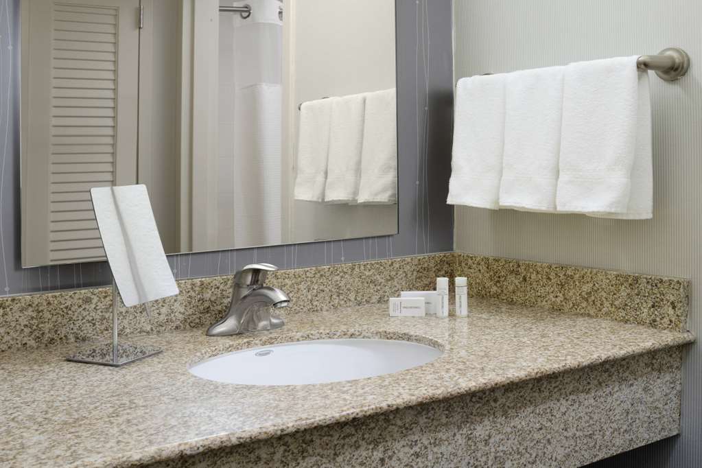 Sonesta Select Dallas Central Expressway - photo 10